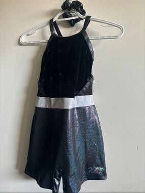 Dance outfit nwt